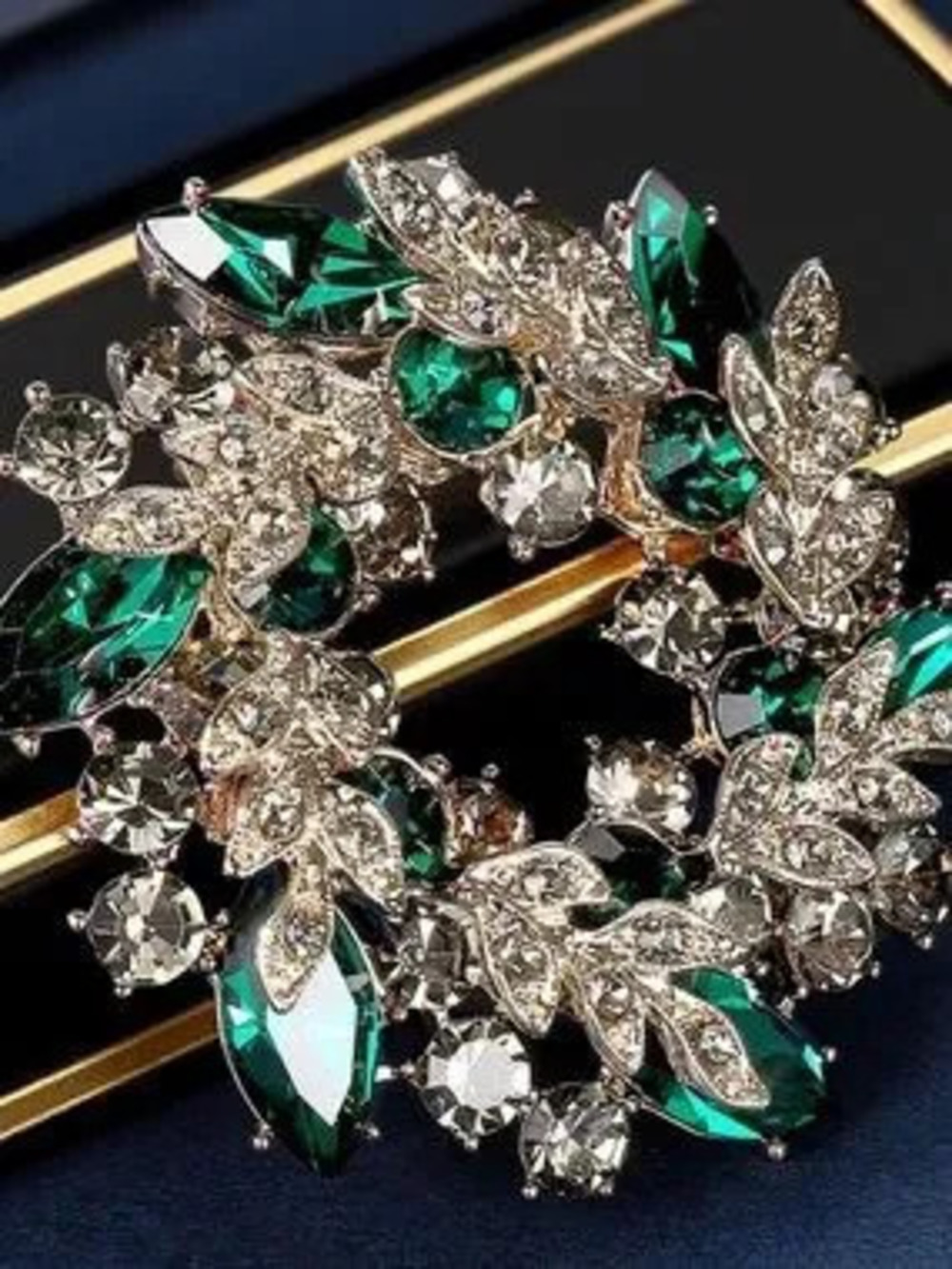 Emerald Crystal Wreath Brooch - Green and Gold